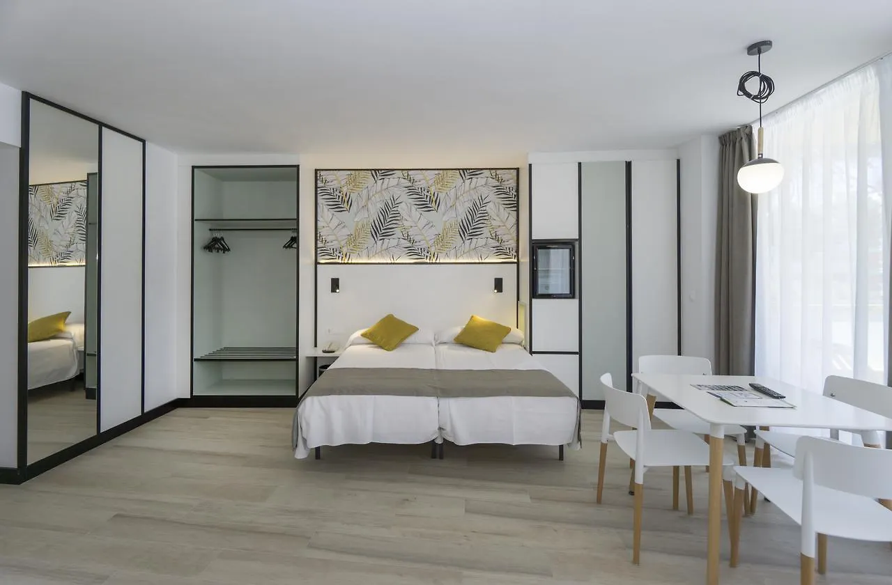 ****  Medplaya Hotel Calypso Salou Spain